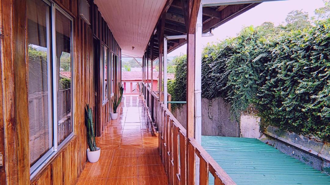 Alpha Arenal Hostel La Fortuna Exterior foto